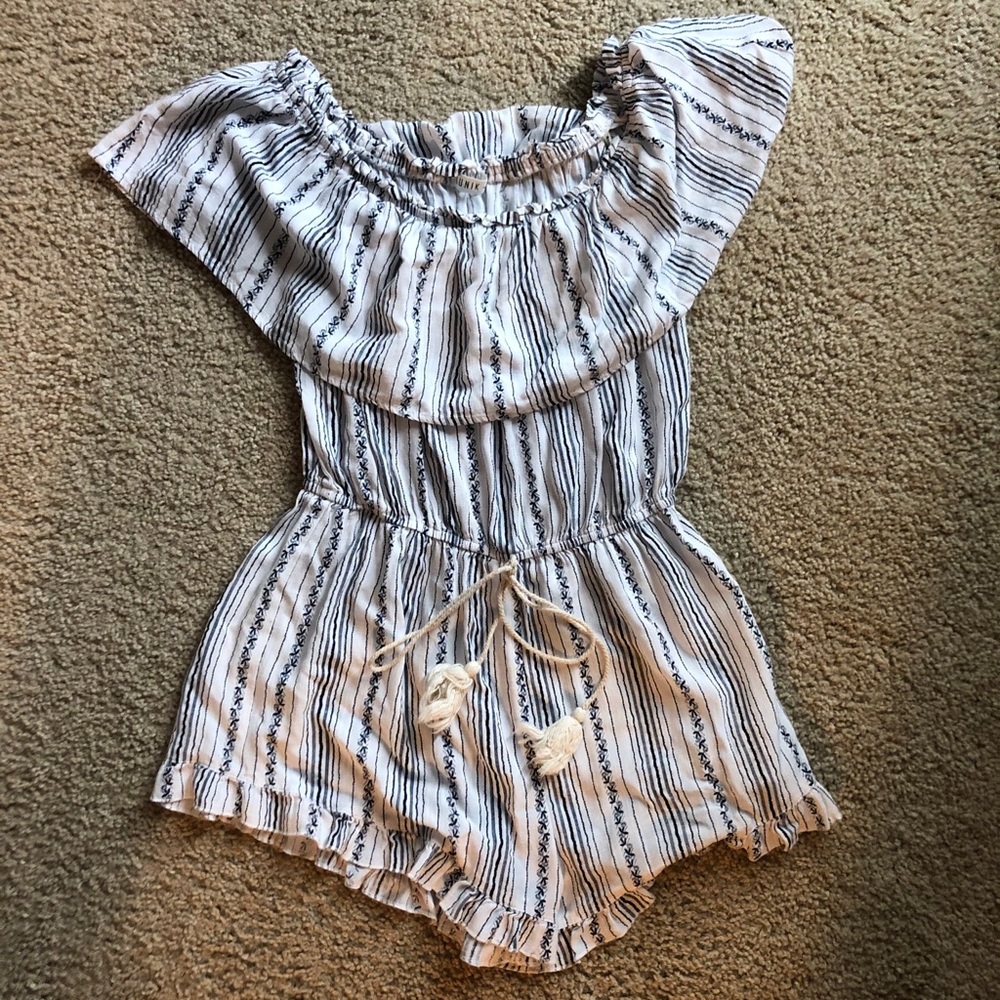 Striped romper with string tie